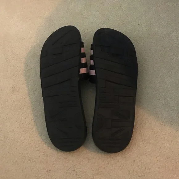 Adidas slides - Picture 2 of 3